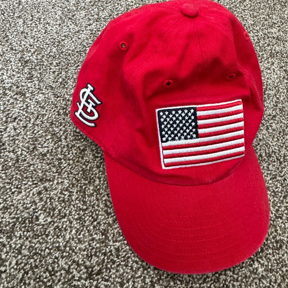 ‘47 Brand St.Louis Cardinals Red Baseball Cap with American Flag Patch